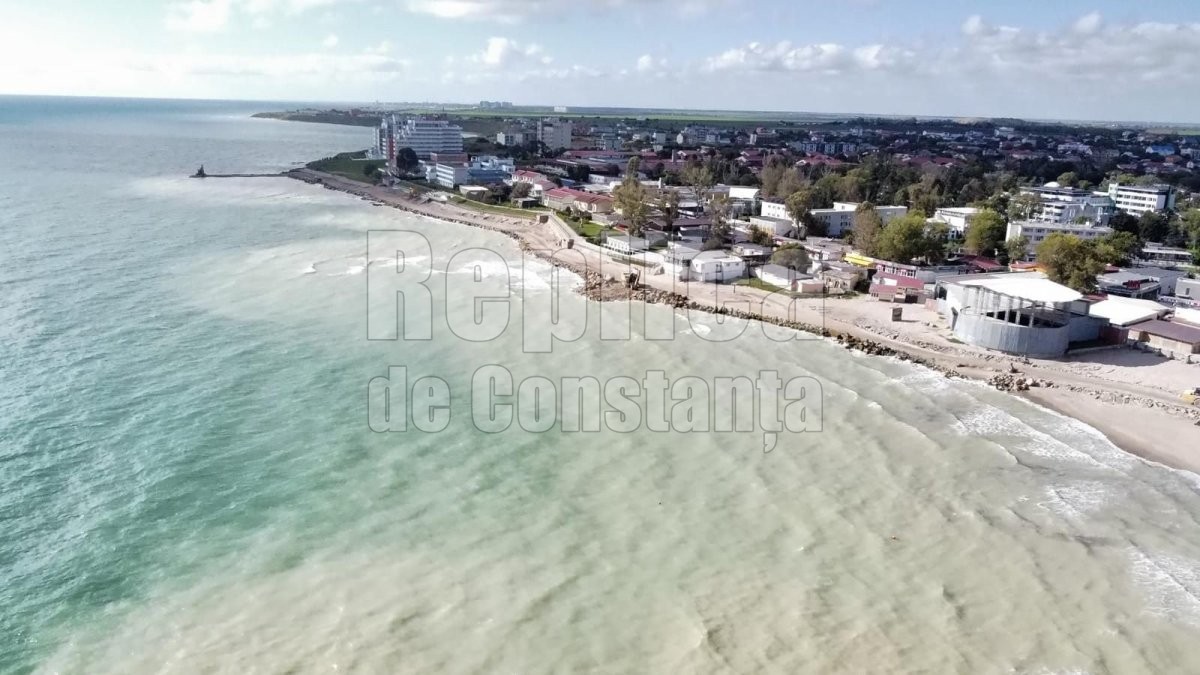 Merita primarul din Costinesti o plaja adevarata?! Merita primarul din Costinesti o plaja adevarata?!