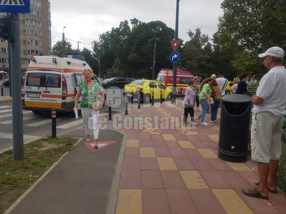 Doi pietoni au fost loviti de o masina, in zona Kaufland Icil Doi pietoni au fost loviti de o masina, in zona Kaufland Icil