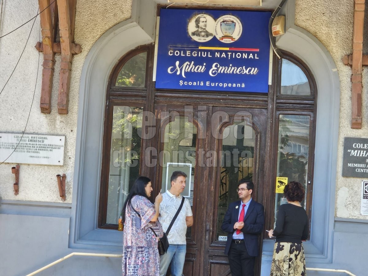 Deschidere fastuoasa de an scolar la liceele din Constanta! Video Deschidere fastuoasa de an scolar la liceele din Constanta! Video
