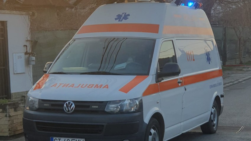 CONSTANȚA: Pieton lovit de mașină, transportat în comă la spital
